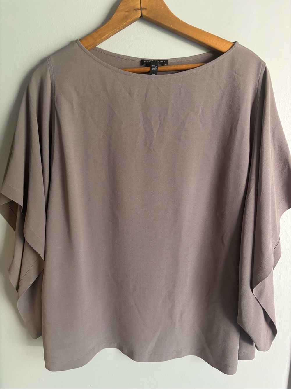 Eileen Fisher 100% Silk Cape Sleeve Blouse Top - Petite Small - Taupe Gray
